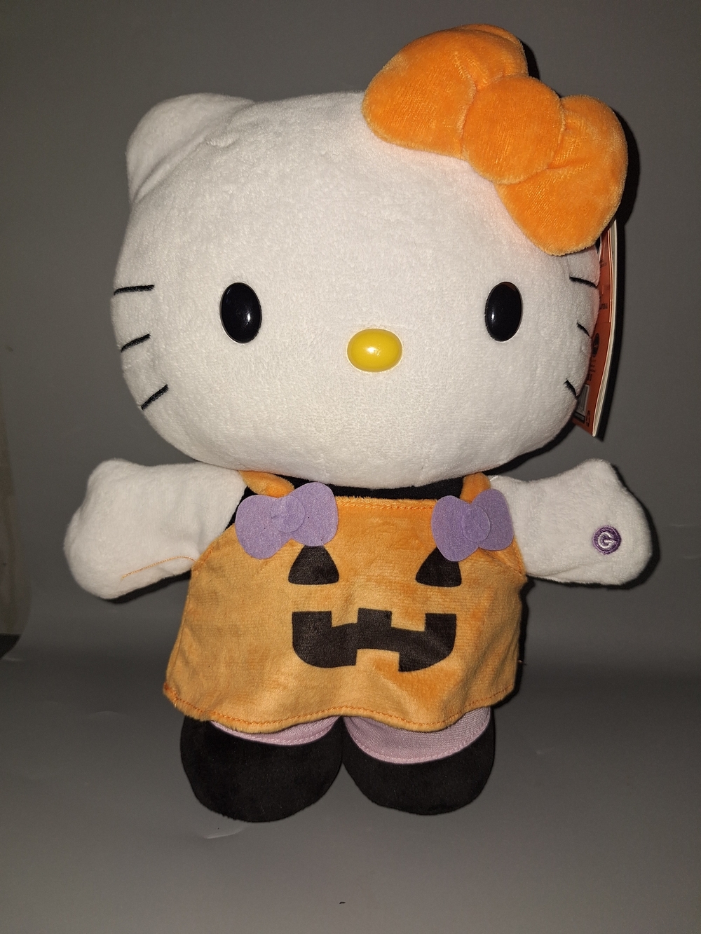 Hello Kitty Orange Pumpkin Side Stepper Plush